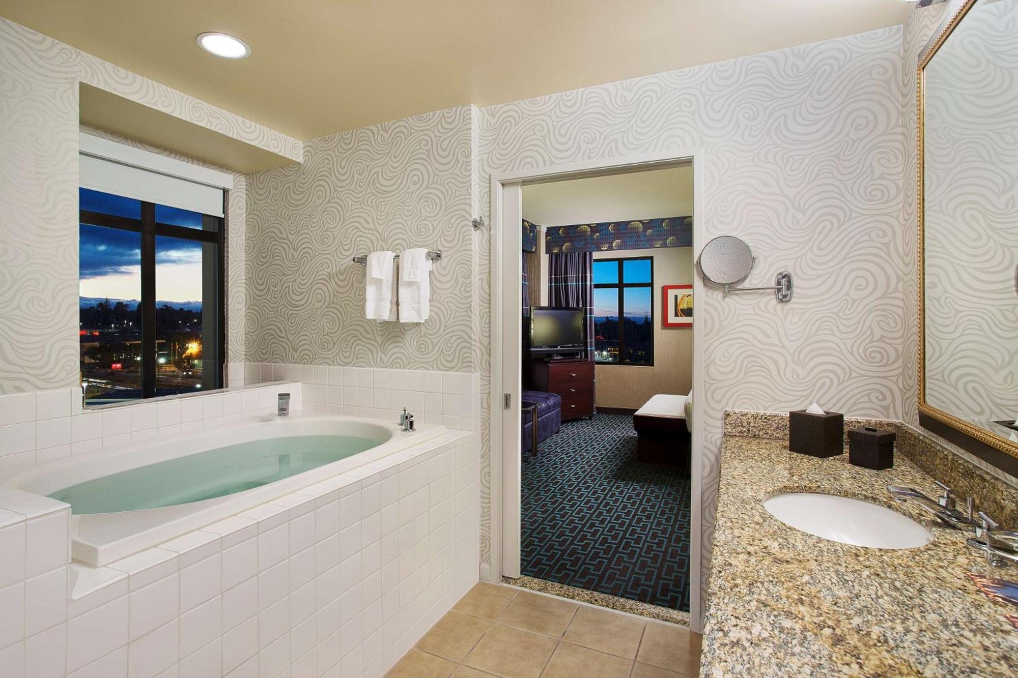 Juniper Hotel Cupertino, Curio Collection By Hilton Экстерьер фото